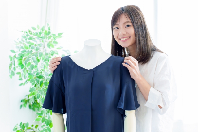 服選びを任せる